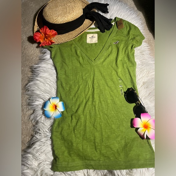 Y2K Unique Hollister SoCal V-neckline short sleeve top - Picture 11 of 12